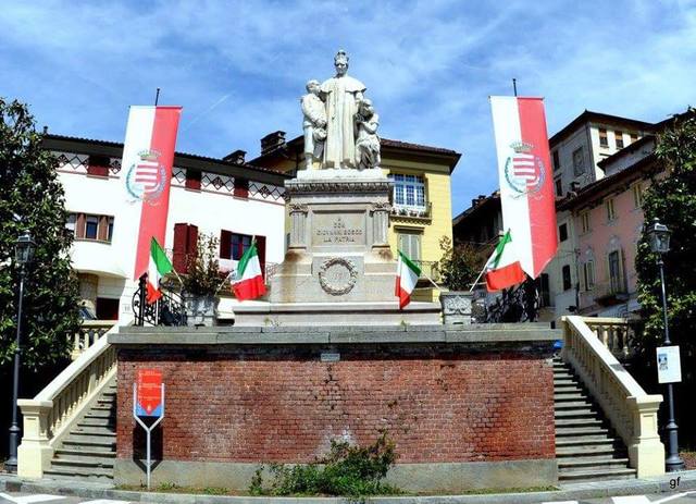 Castelnuovo Don Bosco | Inaugurazione pavimentazione e panchina rosa